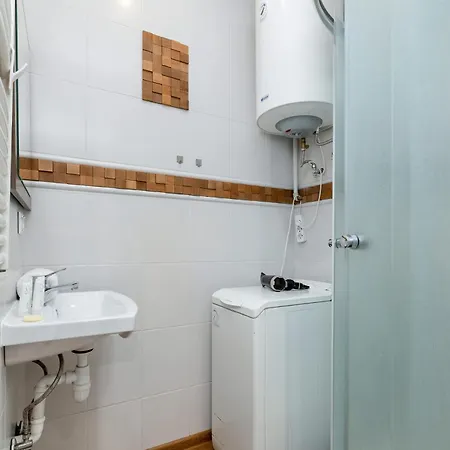 Bright Near Old Town And Wawel By Renters Apartmán